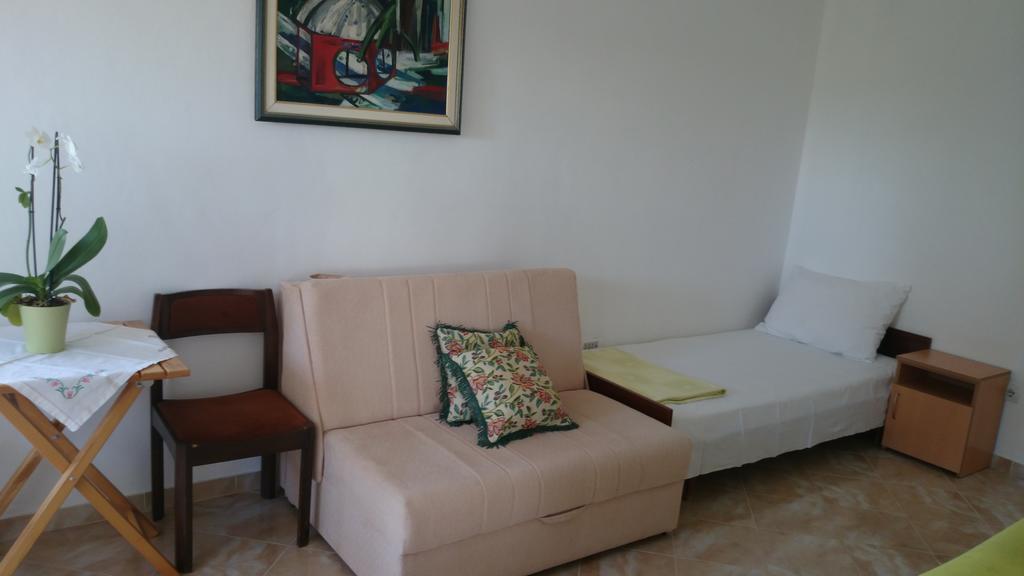 Luce Di Sole Apartment Ulcinj Exterior photo